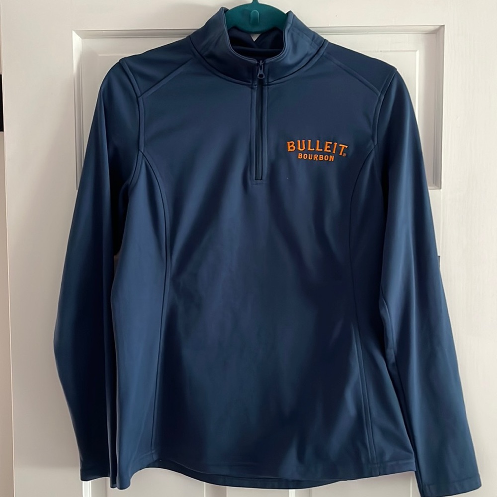 Bulleit Bourbon women’s north face half zip